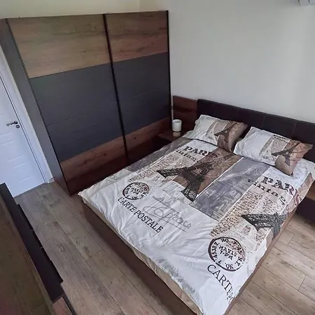 Апартамент Cozy Apartments In The Elite Complex Evergreen