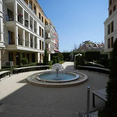 Cozy Apartments In The Elite Complex Evergreen * וארנה